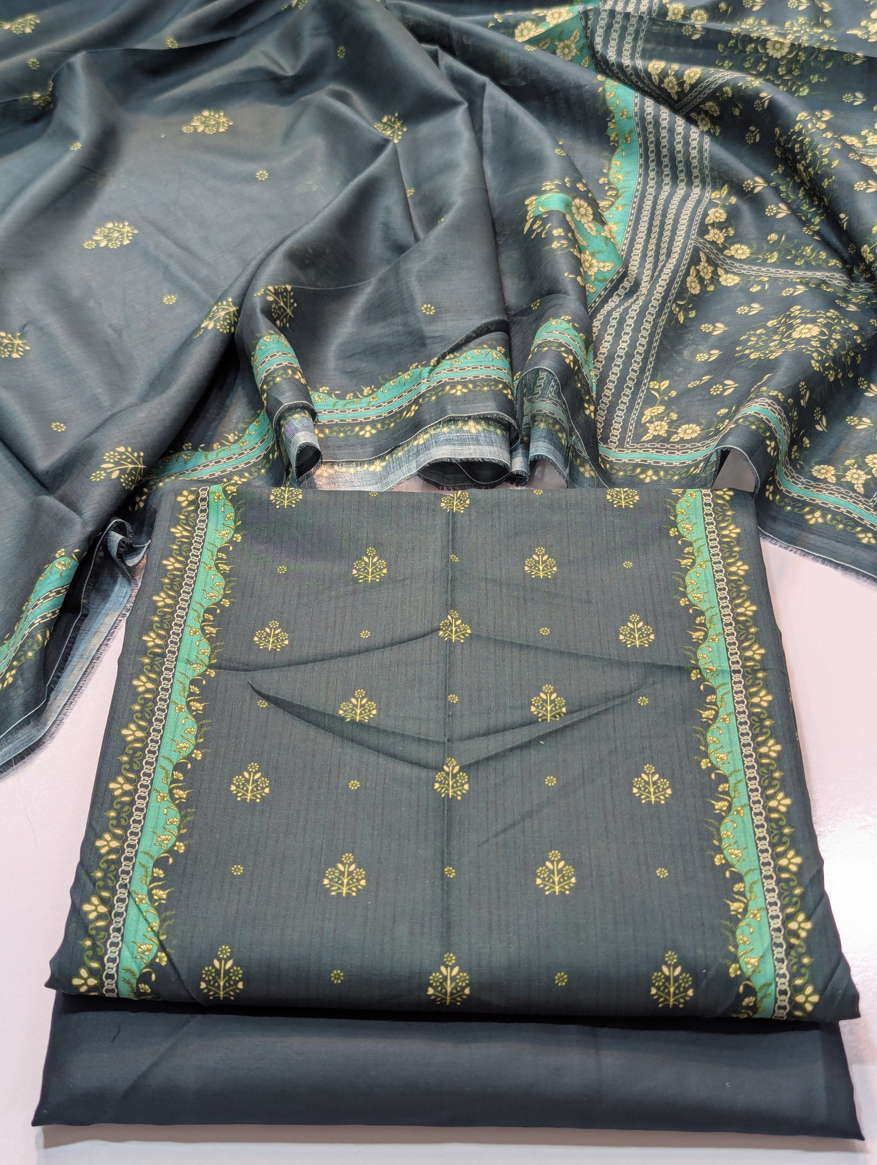 Bin Saeed Lawn 3pc
